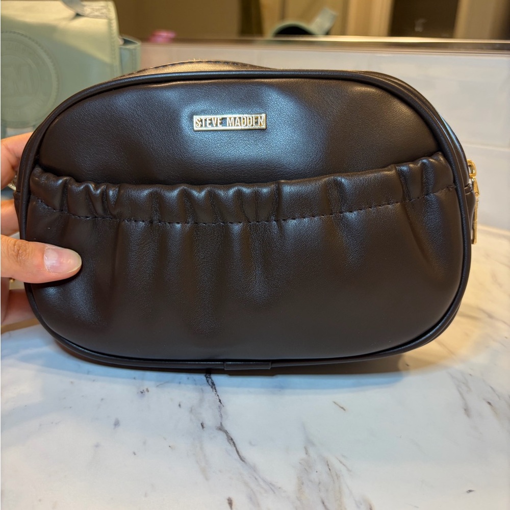 NWT Steve Madden Dark Brown waist Bag for women.‎
